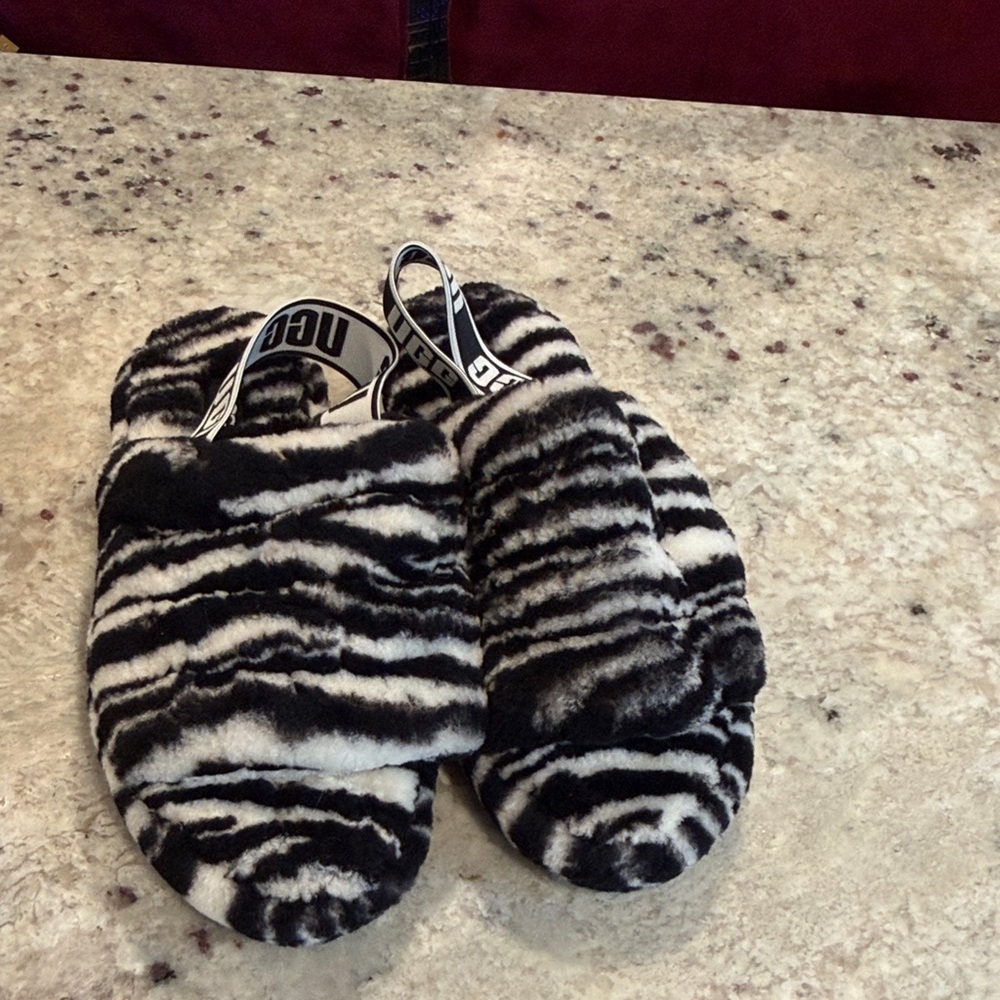 UGG Black and White Fuzzy Slippers zebra